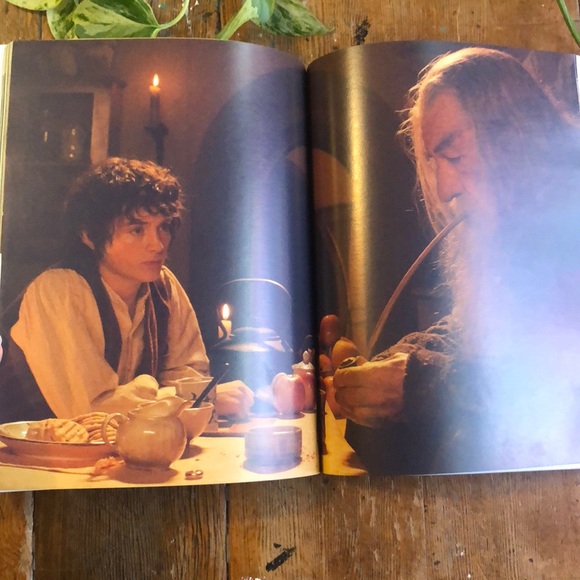 The Lord Of The Rings, Official Movie Guide - Picture 6 of 6